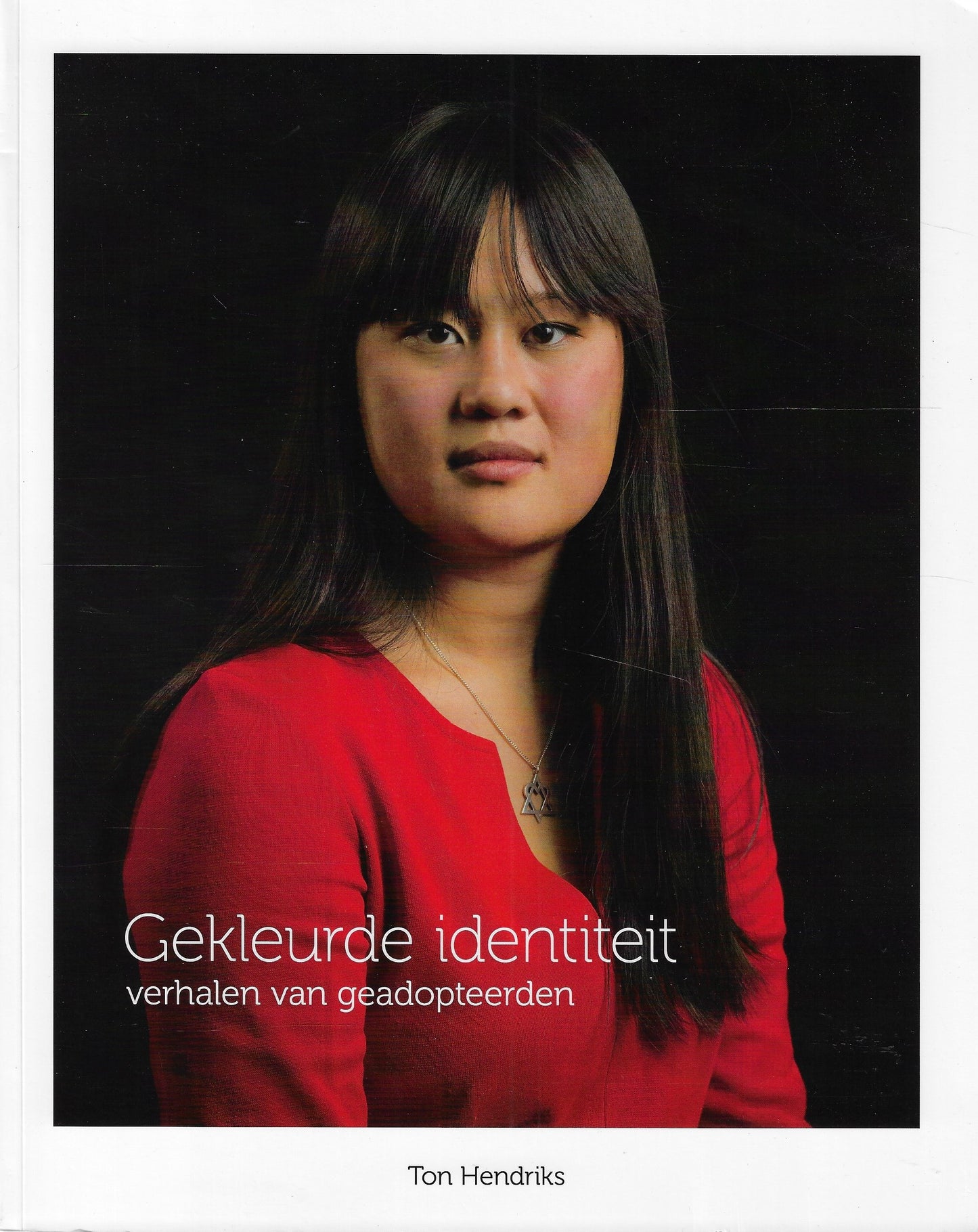 Gekleurde identiteit / verhalen van geadopteerden