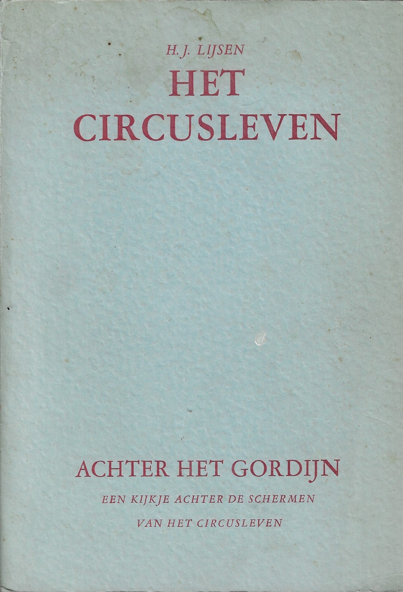 Achter het gordijn