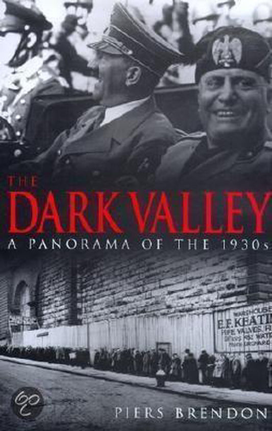 Omslag van The dark valley door geschiedenis algemeen, tweedehands boek bij Boekhandel Bloks