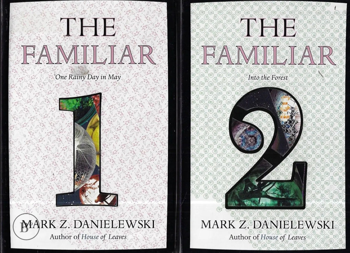 Omslag van The familiar 2 volumes door Mark Z. Danielewski, tweedehands boek bij Boekhandel Bloks